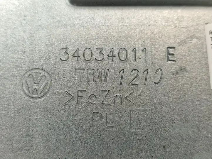 Volkswagen Golf VI (2009 - 2013) 5K1880841C Коленная подушка безопасности — фото 7