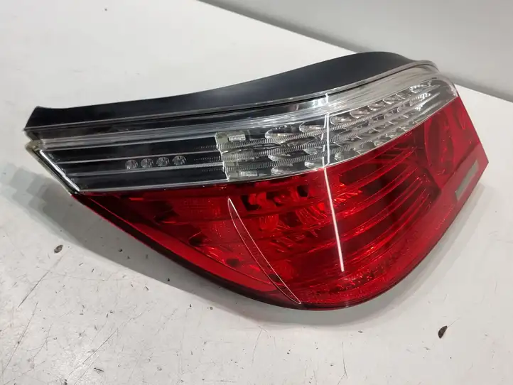BMW 5 E60 E61 (2004 - 2010) 63217177281 Задний фонарь в кузове — фото 3