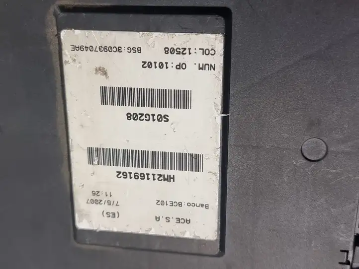 Volkswagen PASSAT B6 (2005 - 2010) 3C0937049AE Модуль комфорта — фото 6