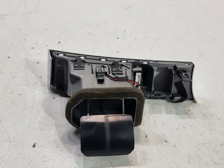 Audi A6 S6 C6 4F (2004 - 2008) 4F1820901B Боковой воздушный дефлектор — фото 5