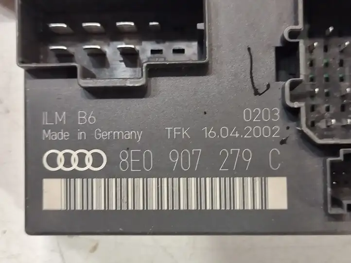 Audi A4 S4 B6 8E 8H (2000 - 2006) 8E0907279C Модуль комфорта — фото 3