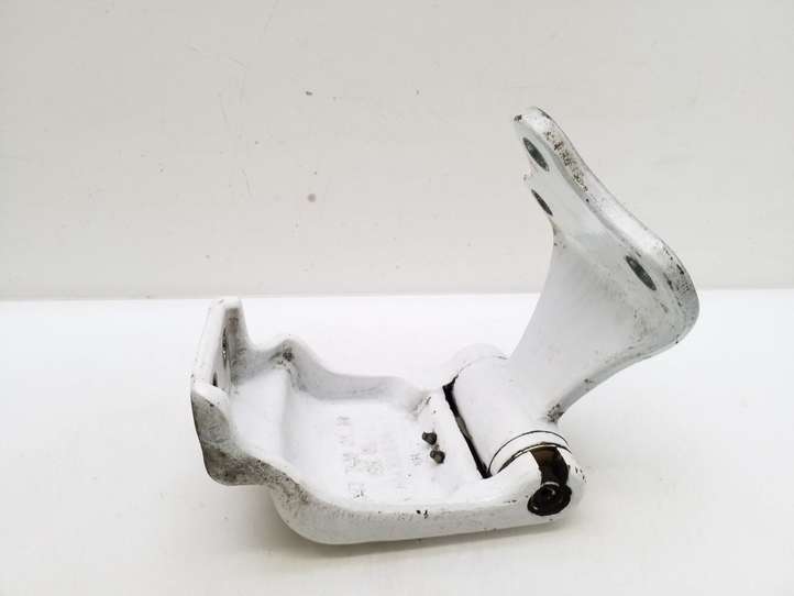 Mercedes-Benz Vito W447 (2014 - )  A4477400137 Нижняя петля задней двери