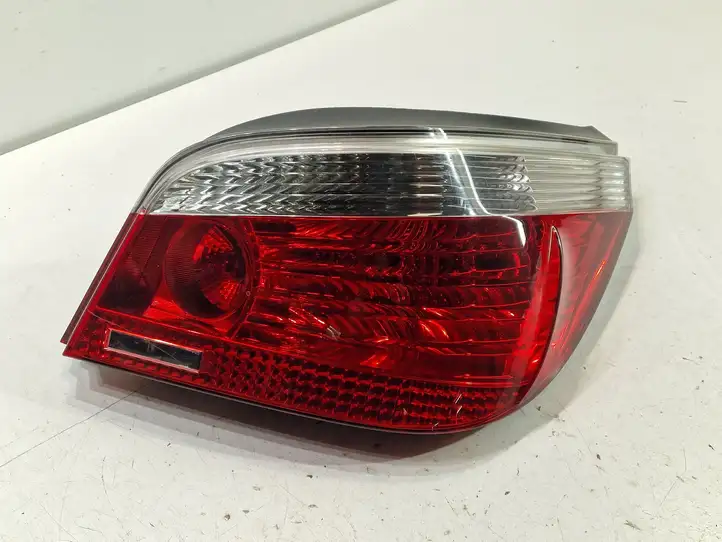 BMW 5 E60 E61 (2004 - 2010) 7165738 Задний фонарь в кузове — фото 4