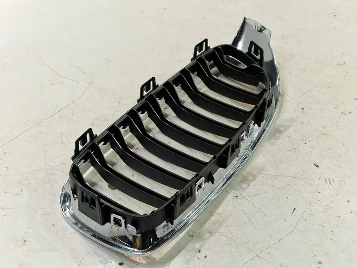 BMW 4 F32 F33 (2013 - 2017) 7294818 Верхняя решетка радиатора — фото 9