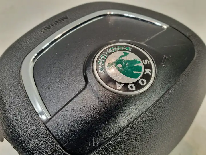 Skoda Octavia Mk2 (1Z) (2004 - 2013) 1Z0880201AR Подушка безопасности руля — фото 9