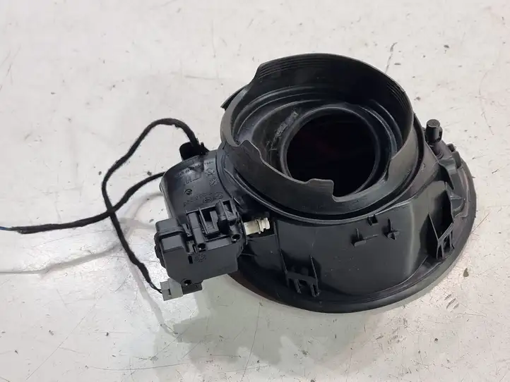 BMW 1 F20 F21 (2011 - 2019) 7238095 Крышка топливного бака — фото 6