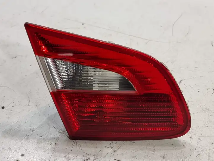Skoda Superb B6 (3T) (2008 - 2015) 3T5945093 Задний фонарь в крышке багажника — фото 2