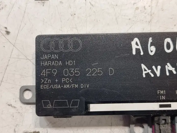 Audi A6 S6 C6 4F (2004 - 2008) 4F9035225D Усилитель антенны — фото 3