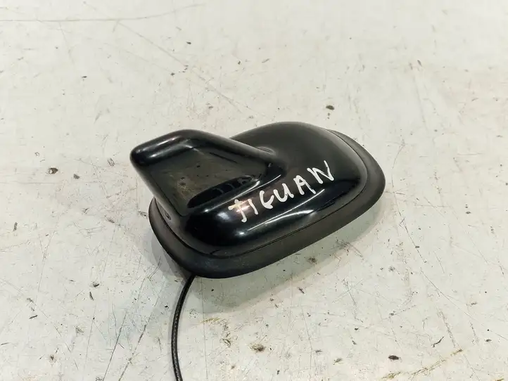 Volkswagen Tiguan (2007 - 2011) 3C0035507R GPS антенна — фото 3