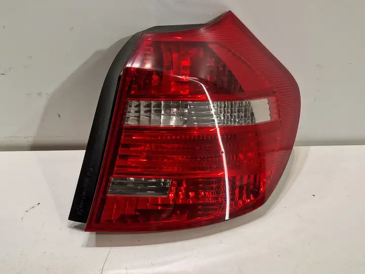 BMW 1 E81 E87 (2004 - 2011) 6311724965201 Задний фонарь в кузове — фото 1