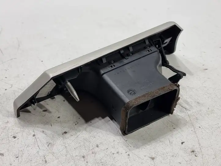 BMW 3 E90 E91 (2005 - 2012) 692263310 Боковой воздушный дефлектор — фото 3