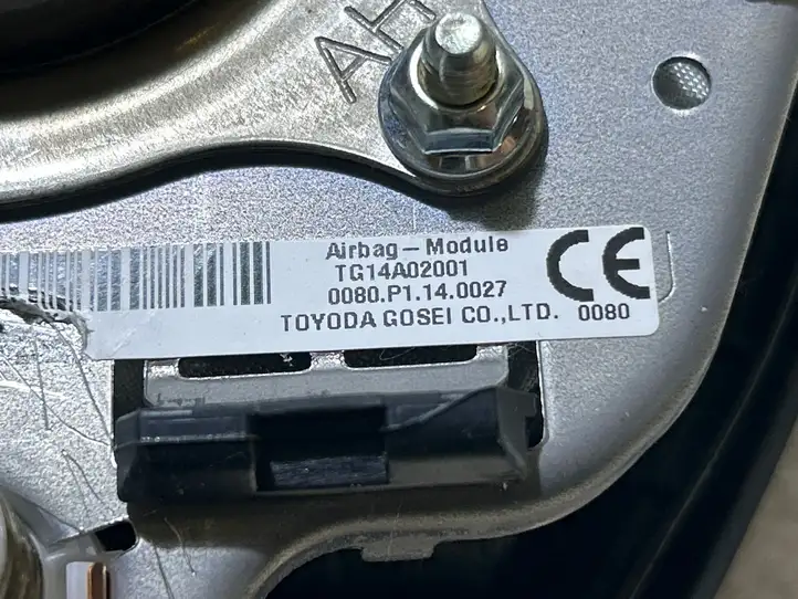 Toyota RAV 4 (XA40) (2012 - 2018) TG14A02001 Подушка безопасности руля — фото 3