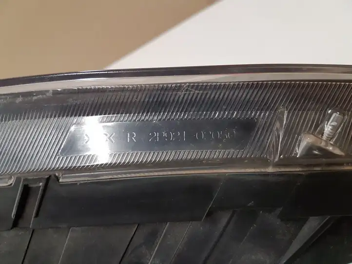 Kia Sorento (2009 - 2014) 921022P040 Передняя фара — фото 12