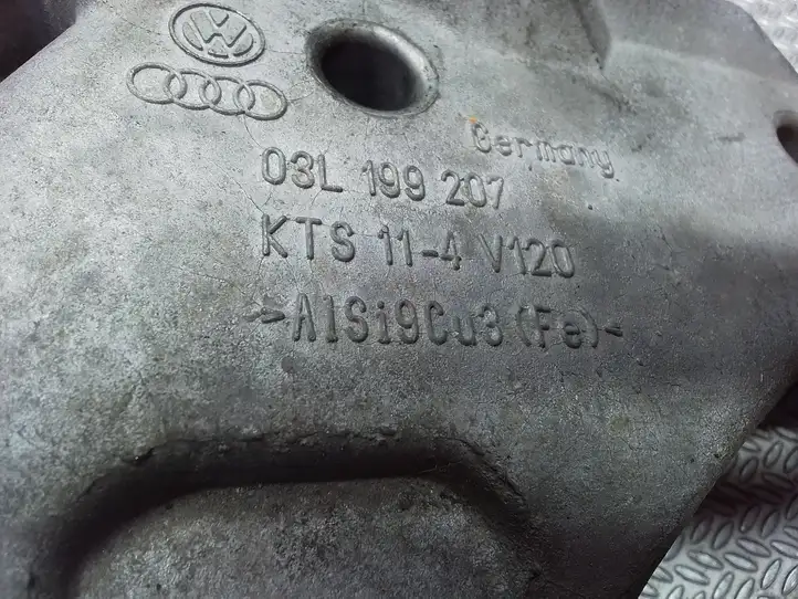 Volkswagen Caddy (2010 - 2015) 03L199207 Кронштейн двигателя — фото 2