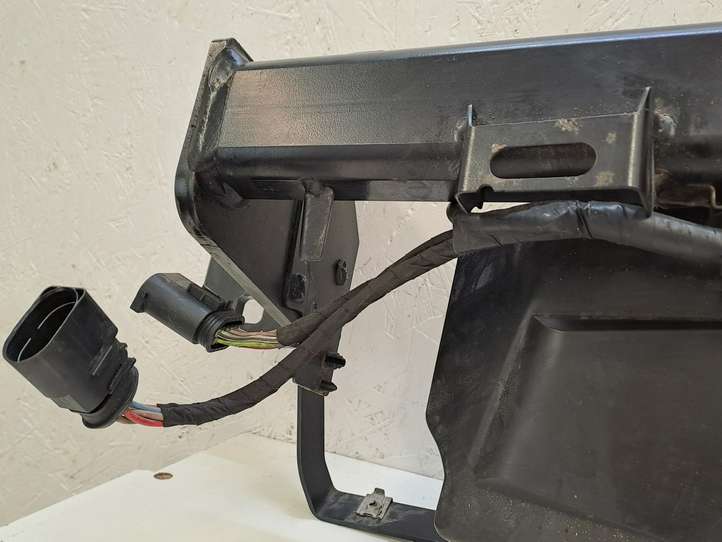 BMW 3 F30 F35 F31 (2012 - 2018)  55R013895 Комплект крюка