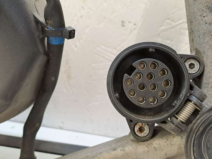 BMW 3 F30 F35 F31 (2012 - 2018)  55R013895 Комплект крюка