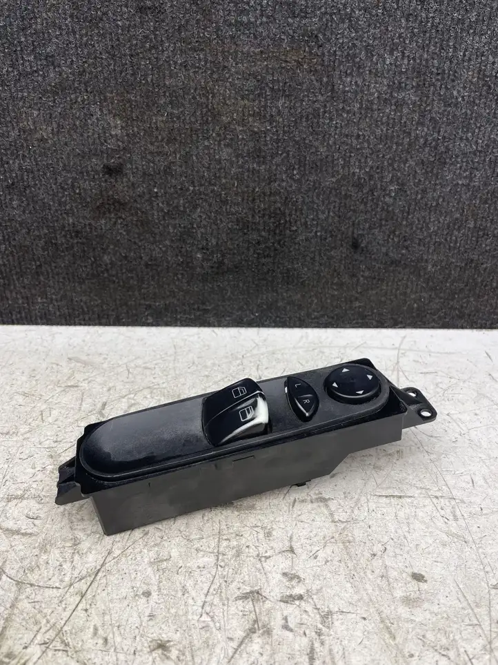 Mercedes-Benz Vito Viano W639 (2010 - 2015) A6395450913 Блок кнопок стеклоподъемников — фото 4