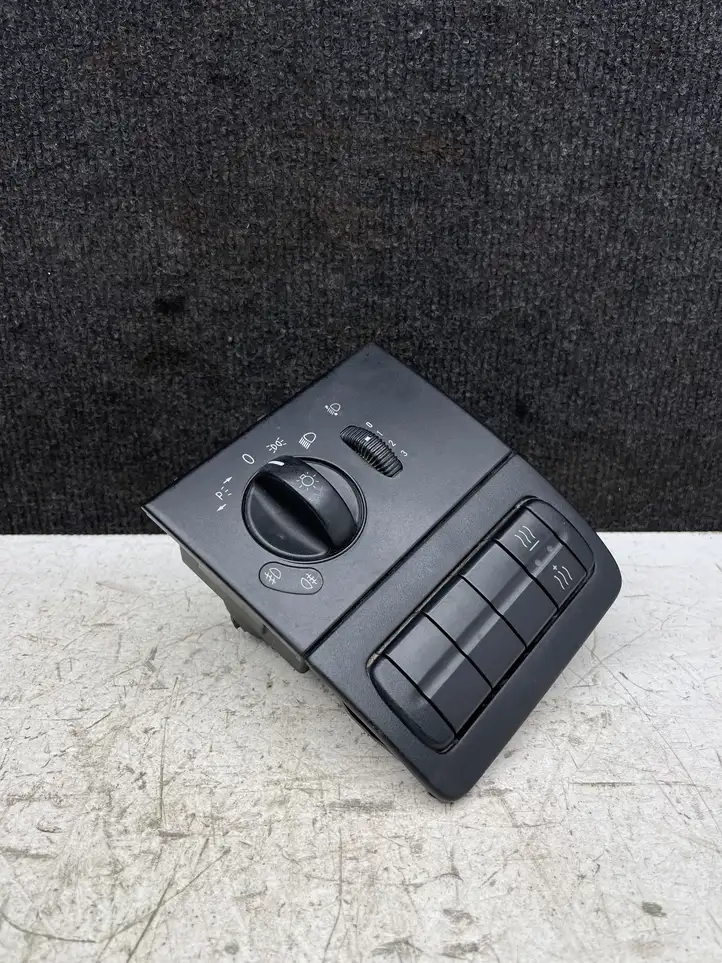 Mercedes-Benz Vito Viano W639 (2010 - 2015) A6396890939 Другие включатели / ручки/ переключатели — фото 3