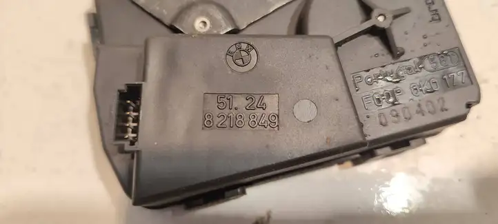 BMW 3 E90 E91 (2005 - 2012) 8218849 Замок крышки багажника — фото 3