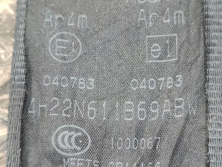Land Rover Discovery 4 - LR4 (2009 - 2013) 4H22N611B68ABW Ремень безопасности 3-го ряда — фото 4