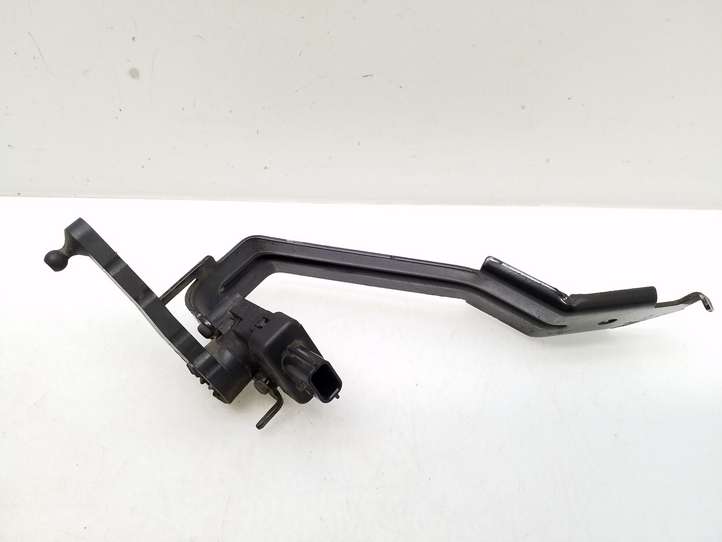 Nissan Qashqai (2013 - 2017)  17158430 Датчик высоты (фар)