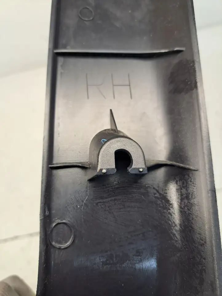 Lexus RX 450H (2008 - 2012) 6475348030 Прочая отделка багажника — фото 3