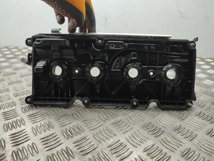 Volkswagen Golf VII (2013 - 2019) 04L103475A Крышка головки блока цилиндров — фото 2