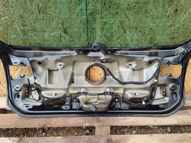 Volkswagen Golf VII (2013 - 2019) Крышка багажника — фото 9