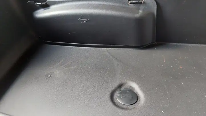 Dodge Durango (2013 - ) 5LC34TRMAC Ящик для хранения в багажнике — фото 8