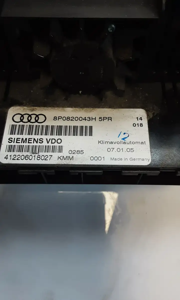 Audi A3/S3 8P (2004 - 2008) 8P0820043H Блок управления климат-контролем — фото 3