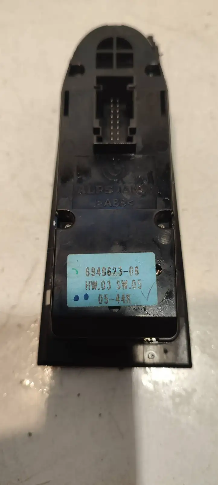 BMW 3 E90 E91 (2005 - 2012) 6948623 Кнопка стеклоподъемников — фото 2