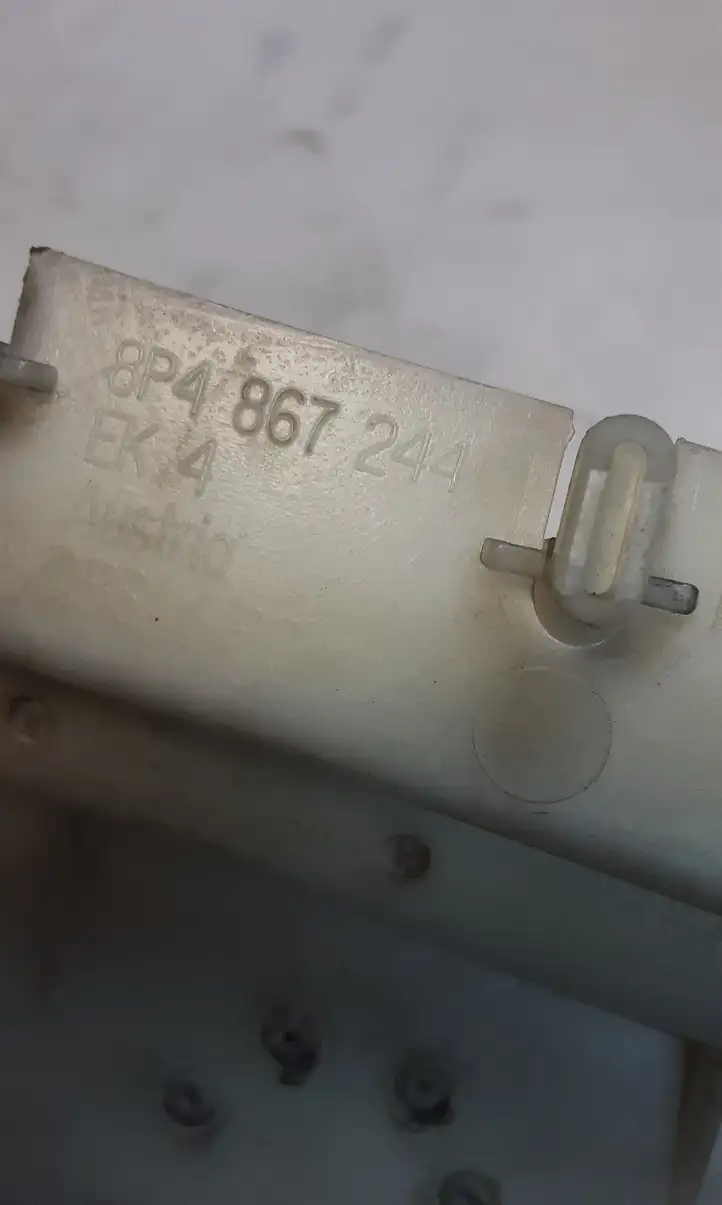 Audi A3/S3 8P (2004 - 2008) 8P0867294 Верхняя обшивка стойки B — фото 3
