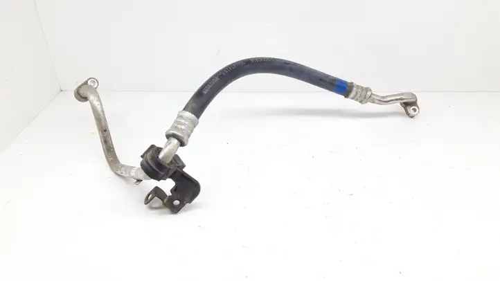 Toyota Avensis T270 (2009 - 2012) 8870405380 Трубки и шланги кондиционера — фото 1