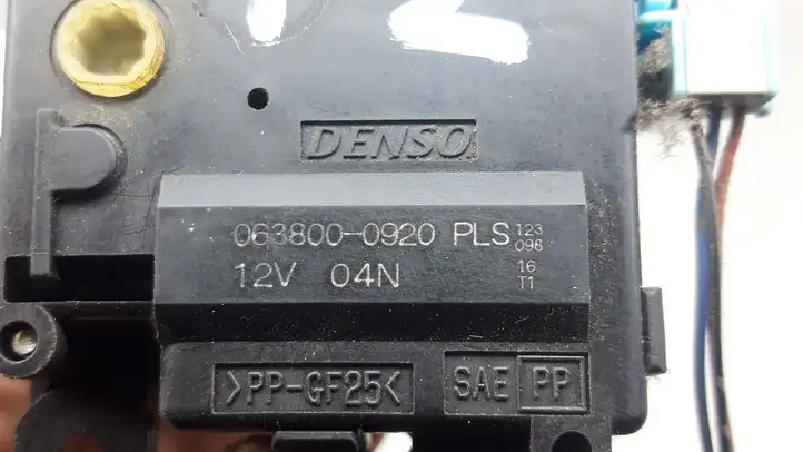 Toyota Avensis T270 (2009 - 2012) 0638000920 Двигатель задвижки потока воздуха — фото 4