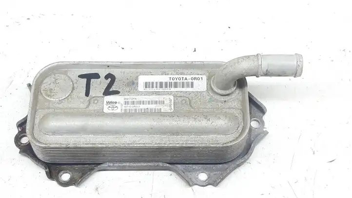 Toyota Avensis T270 (2009 - 2012) 157100R011 Кронштейн масляного фильтра — фото 1