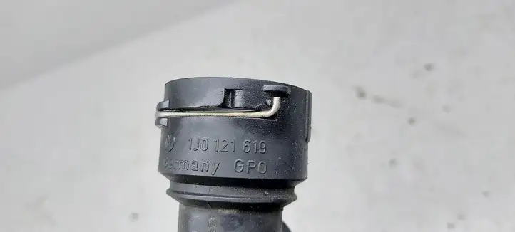 Audi A3/S3 8L (2000 - 2003) 1J0121619 Шланги системы охлаждения — фото 2
