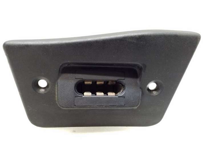 Volkswagen Transporter-Caravelle (2003 - 2009)  7H0907496A Контактное соединение дверей