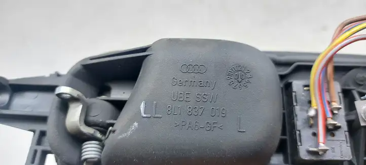 Audi A3/S3 8L (2000 - 2003) 8L1837019 Внутренняя ручка двери — фото 3