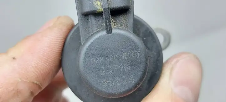 Toyota Avensis Verso (2001 - 2004) 0928400607 Датчик уровня топлива — фото 2