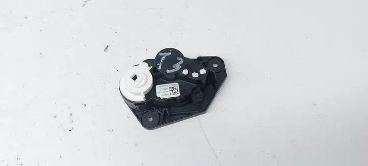 Toyota C-HR I (2016 - 2022) T32088B Двигатель задвижки потока воздуха — фото 1