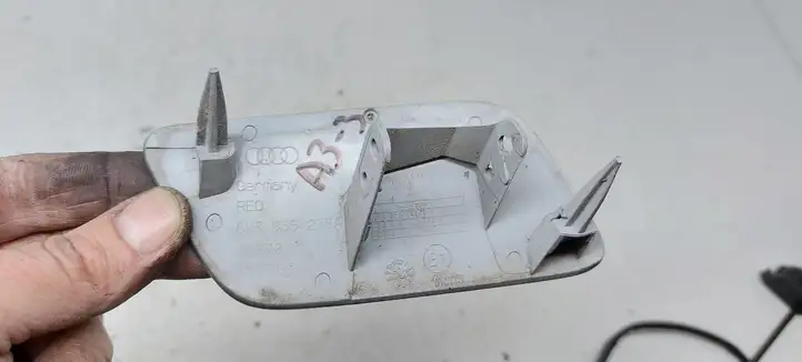 Audi A3/S3 8V (2012 - 2016) 8V3955275A Крышка омывателя фар — фото 3