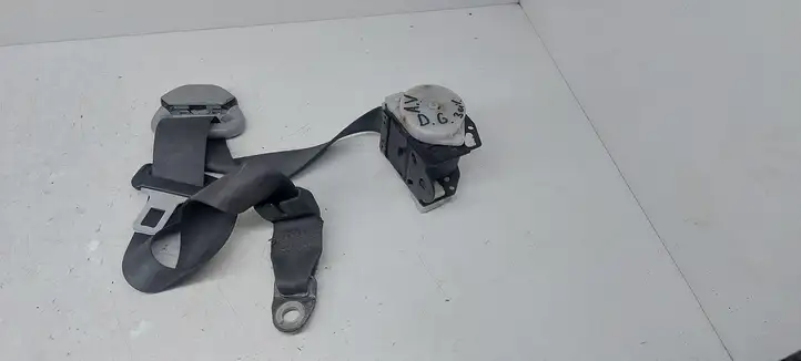Toyota Avensis Verso (2001 - 2004) 07004 Задний ремень безопасности — фото 1