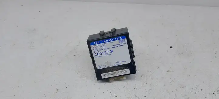 Toyota Avensis Verso (2001 - 2004) 8978044030 Блок иммобилайзера — фото 1
