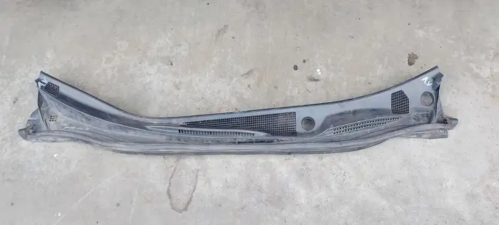 Toyota Avensis Verso (2001 - 2004) 5570844110 Жабо стеклоочистителей — фото 1