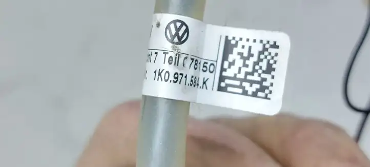 Volkswagen PASSAT B6 (2005 - 2010) 1K0971584K Прочая электропроводка — фото 2