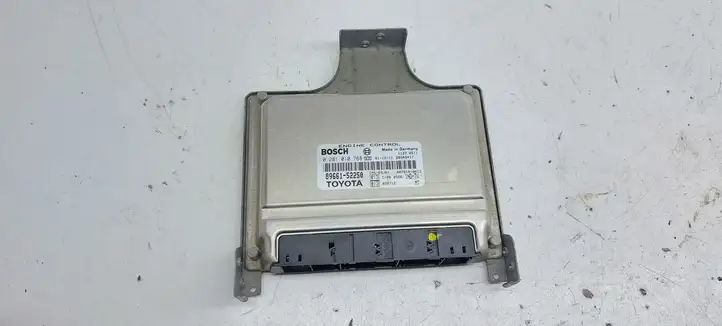 Toyota Yaris Verso (1999 - 2005) 8966152250 Блок управления двигателем (ЭБУ) — фото 3