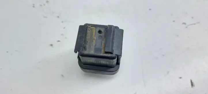 Toyota Yaris Verso (1999 - 2005) 2861067010 Реле накала свечей — фото 3