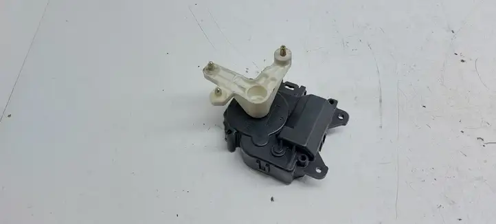 Toyota Yaris Verso (1999 - 2005) 0637007900 Двигатель задвижки потока воздуха — фото 2