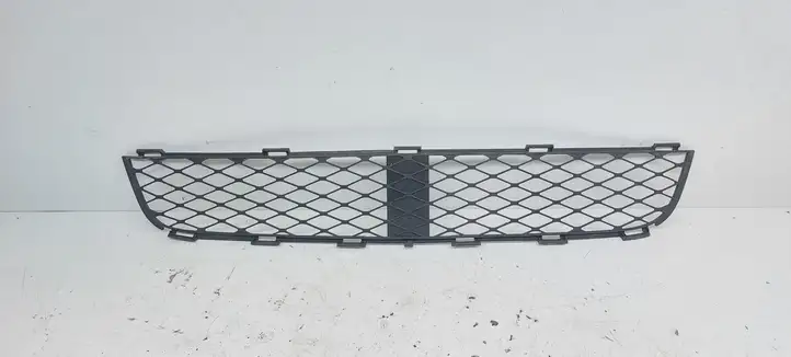 Toyota Yaris Verso (1999 - 2005) 5311252090 Нижняя решетка переднего бампера — фото 1