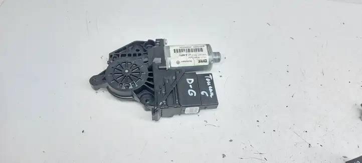 Volkswagen Touran II (2010 - 2016) 5K0959704 Стеклоподъемник задней двери — фото 1